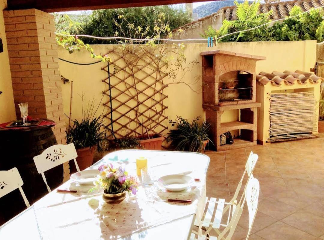 B&B Su Frori Arrubiu Teulada Exterior foto